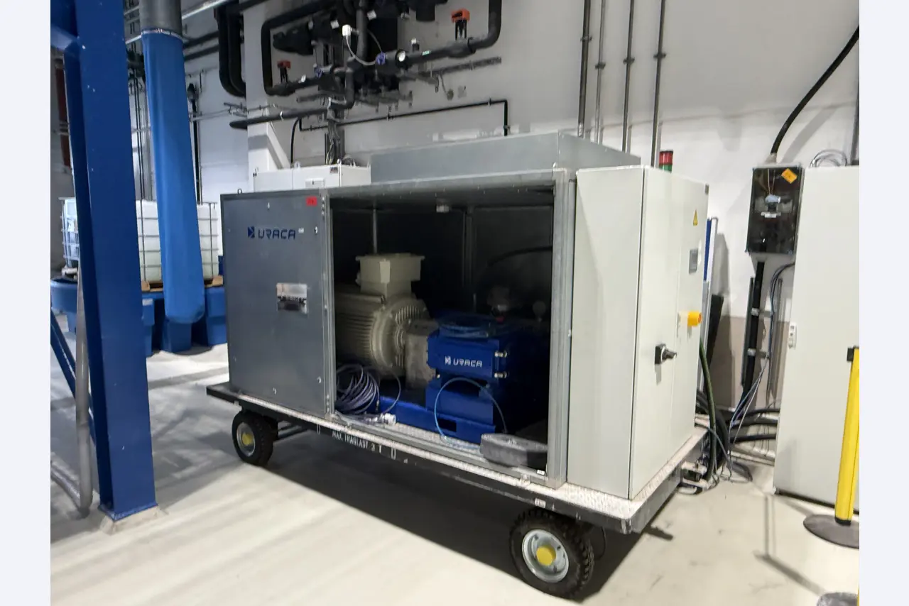 Hochmoderne Produktionsanlagen für Technische Keramik und PTC-Heizelemente-7