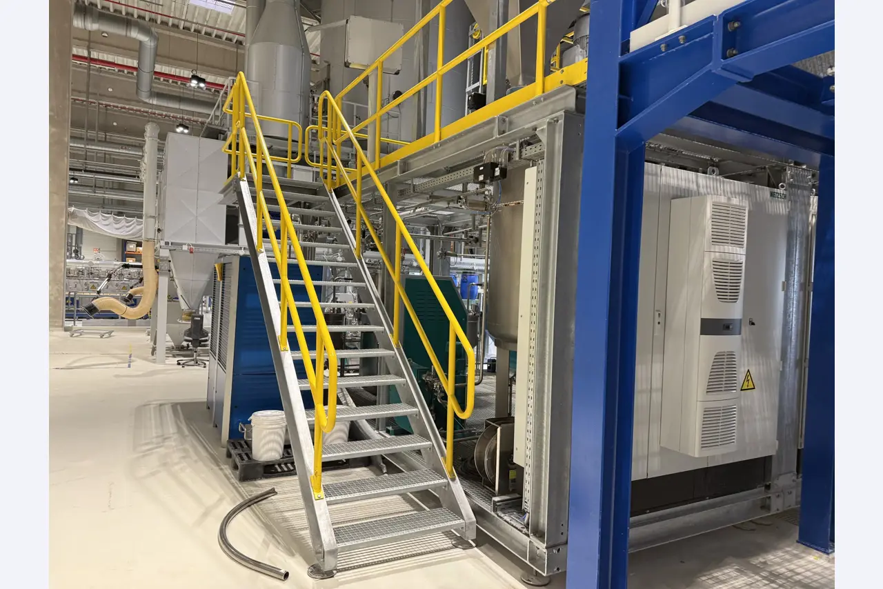 State-of-the-art production facilities for technical ceramics and PTC heating elements-28