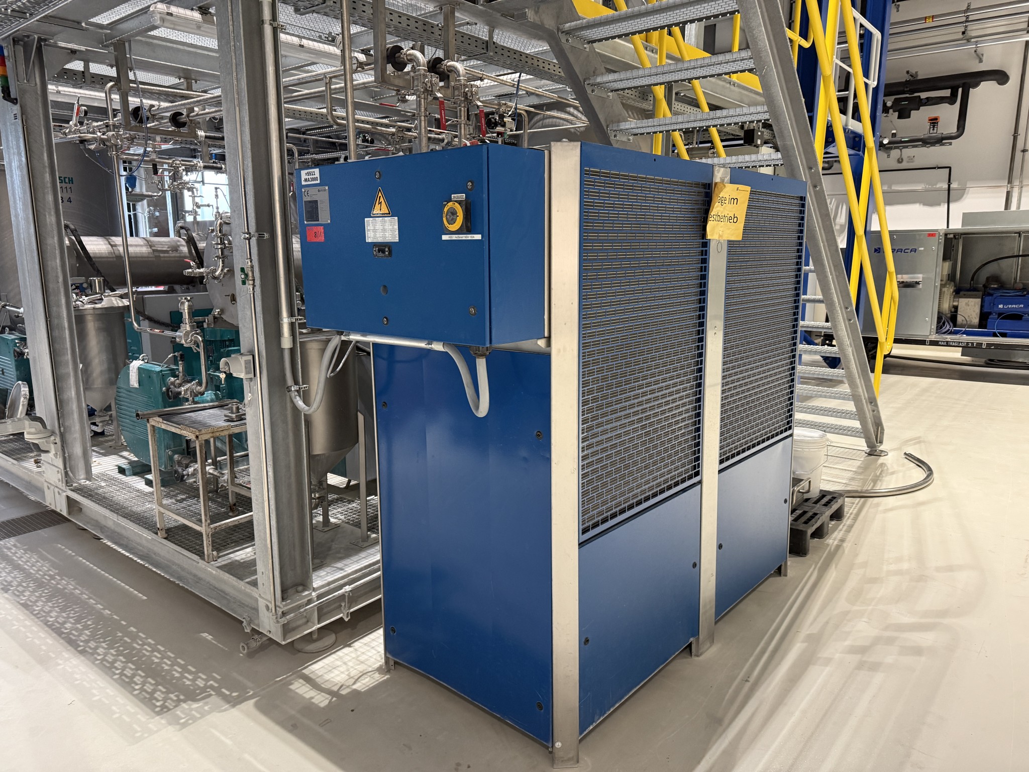State-of-the-art production facilities for technical ceramics and PTC heating elements-31