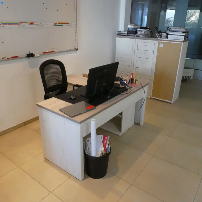Büroausstattung
