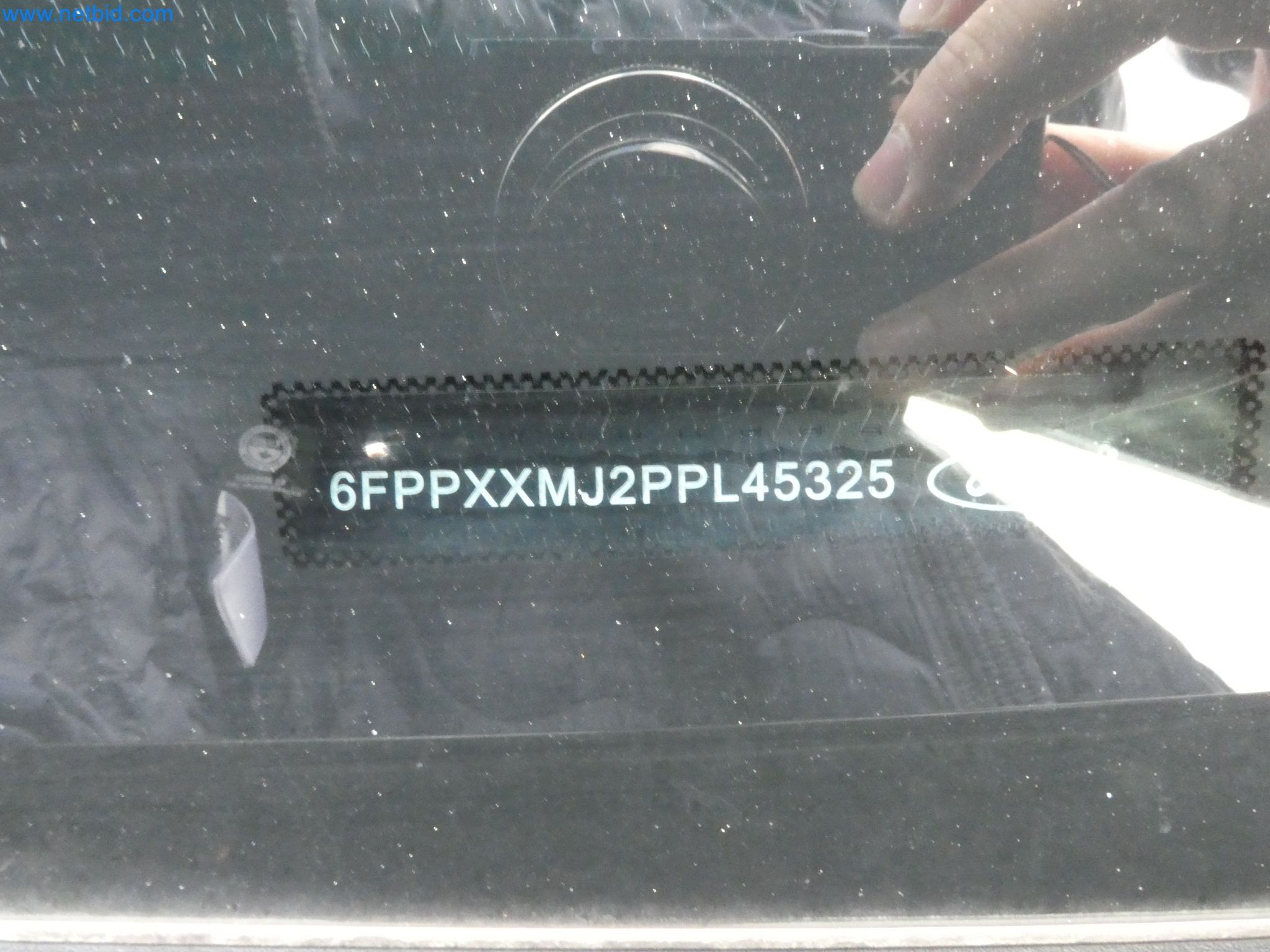 Fahrzeuge, Anhänger und Hubwagen-17