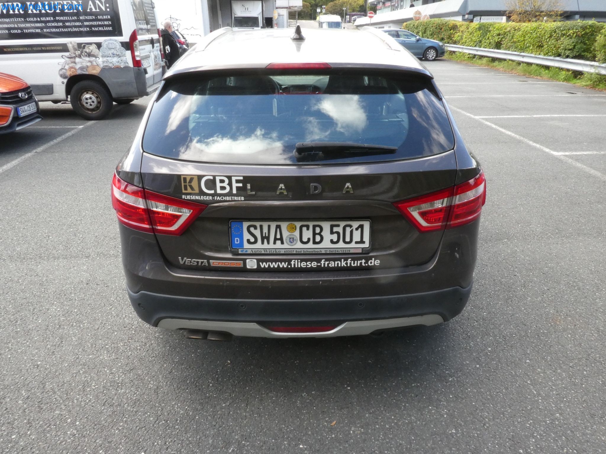 Fahrzeuge, Anhänger und Hubwagen-21