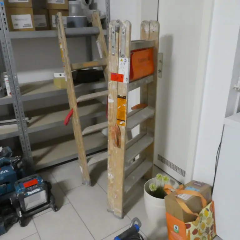 2 Holz-Bockleitern Layher