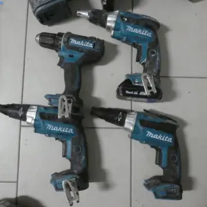 2 Akkuschrauber Makita DFS251