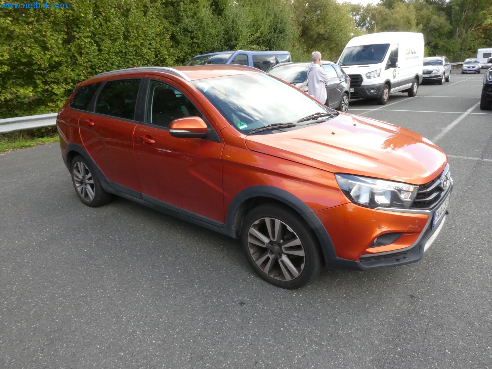Fahrzeuge, Anhänger und Hubwagen-21