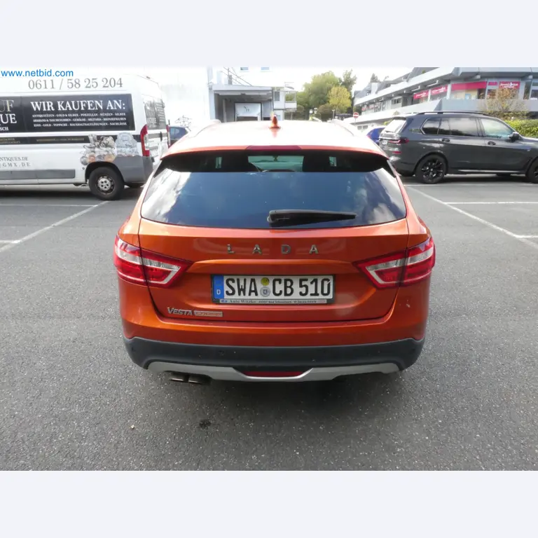 Fahrzeuge, Anhänger und Hubwagen-24