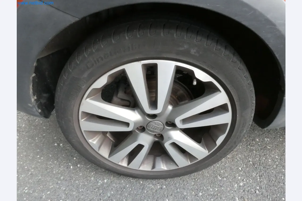 Fahrzeuge, Anhänger und Hubwagen-2