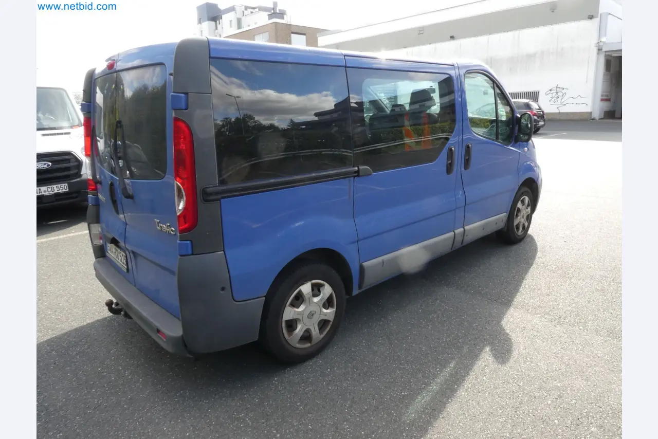 Fahrzeuge, Anhänger und Hubwagen-31