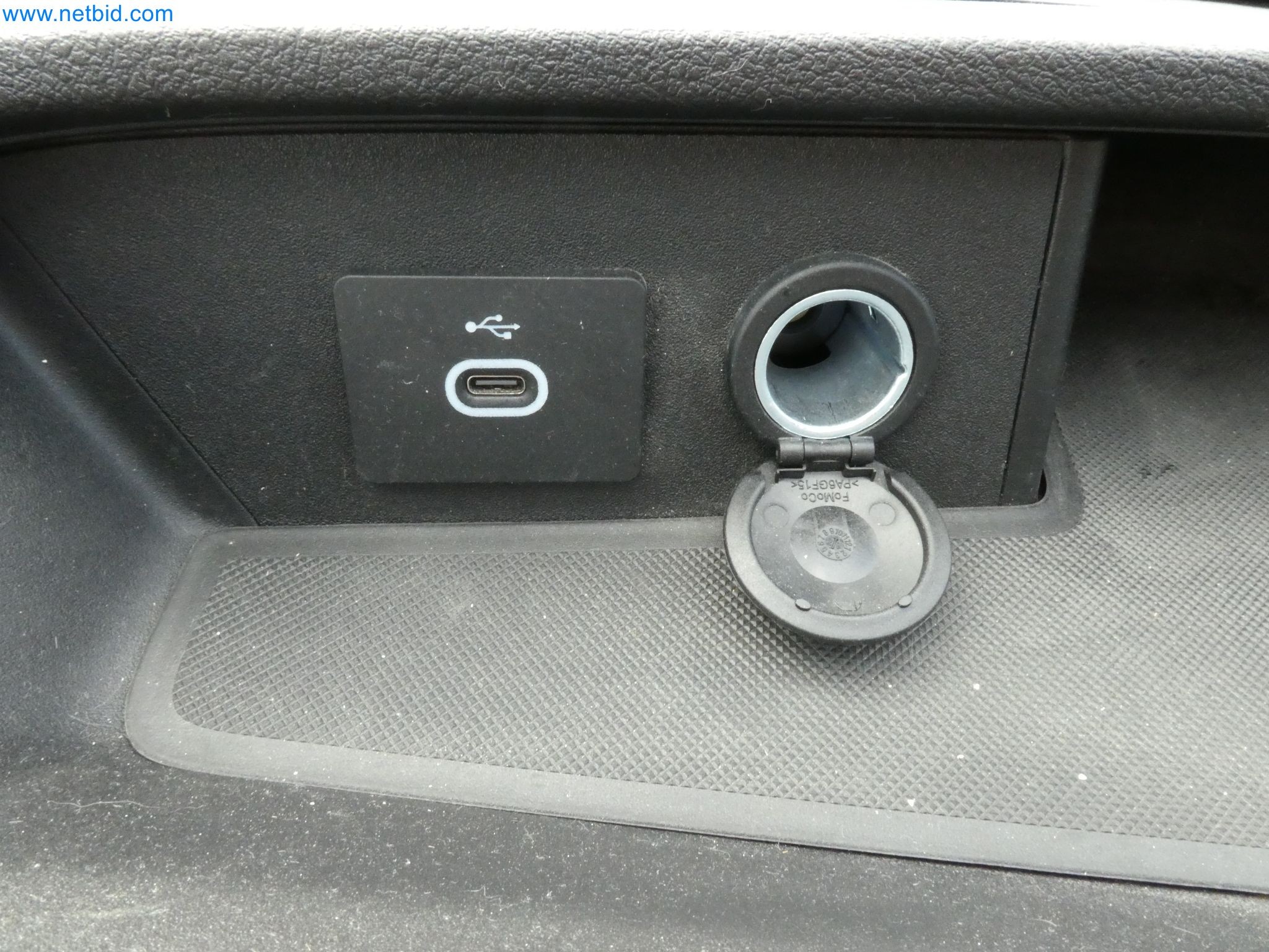 Fahrzeuge, Anhänger und Hubwagen-15