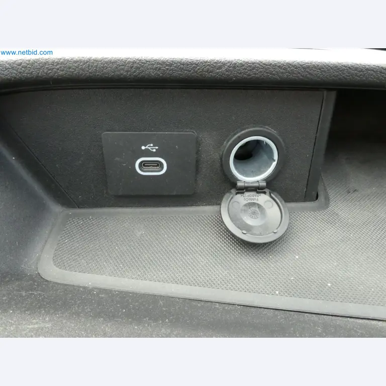Fahrzeuge, Anhänger und Hubwagen-15