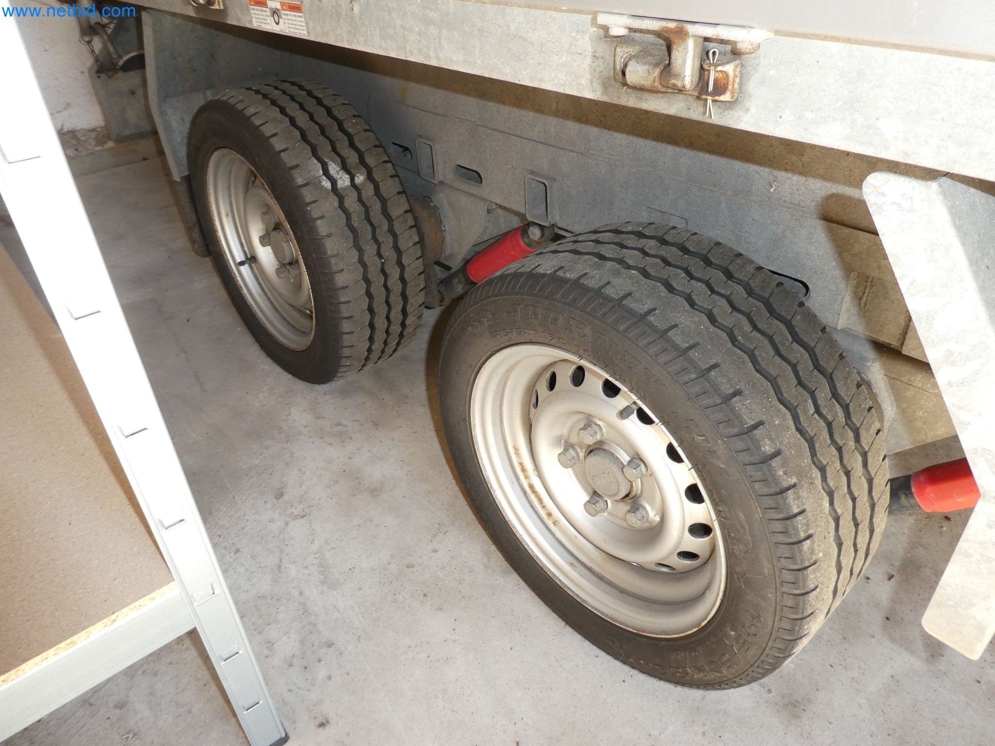 Fahrzeuge, Anhänger und Hubwagen-11