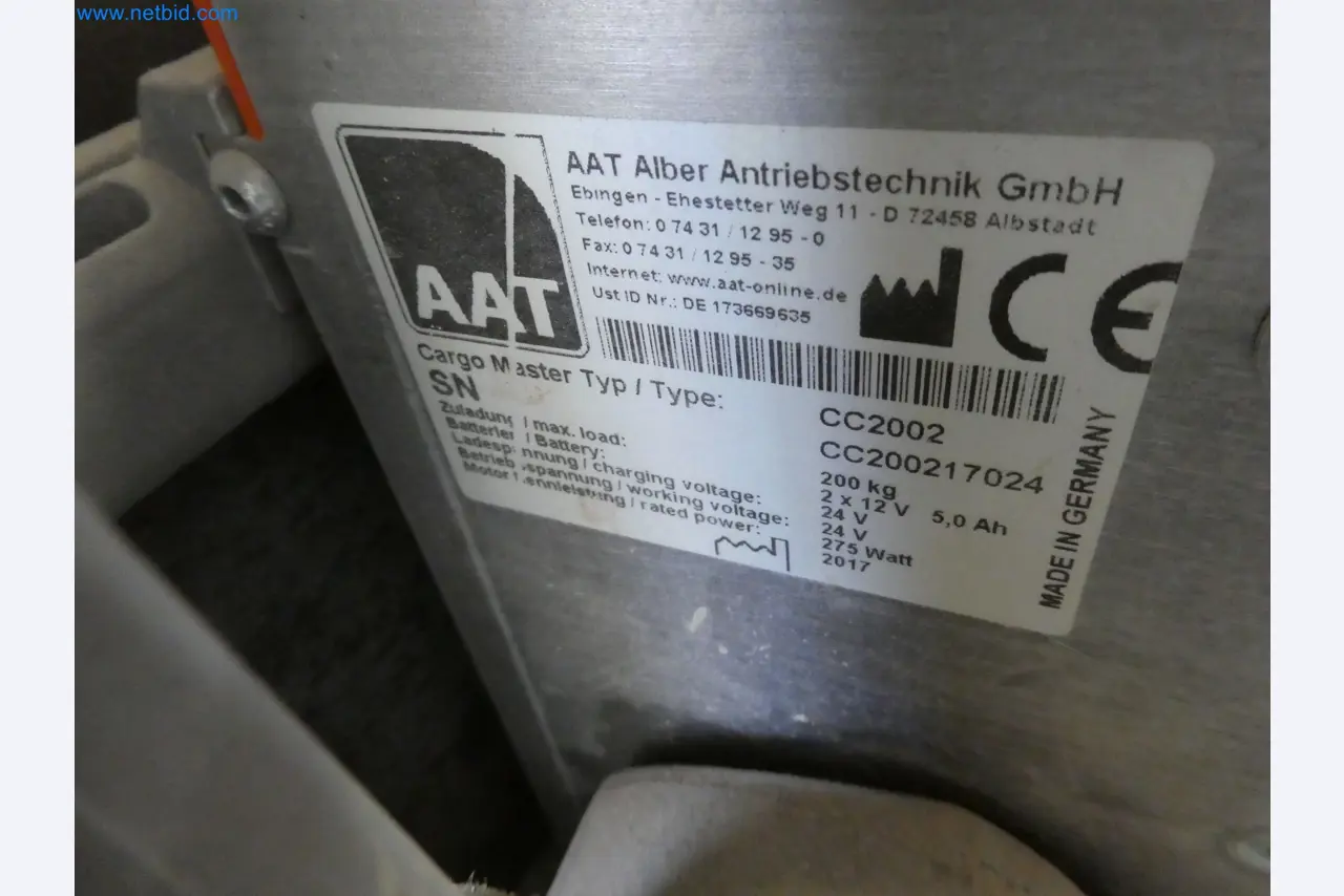 Fahrzeuge, Anhänger und Hubwagen-4