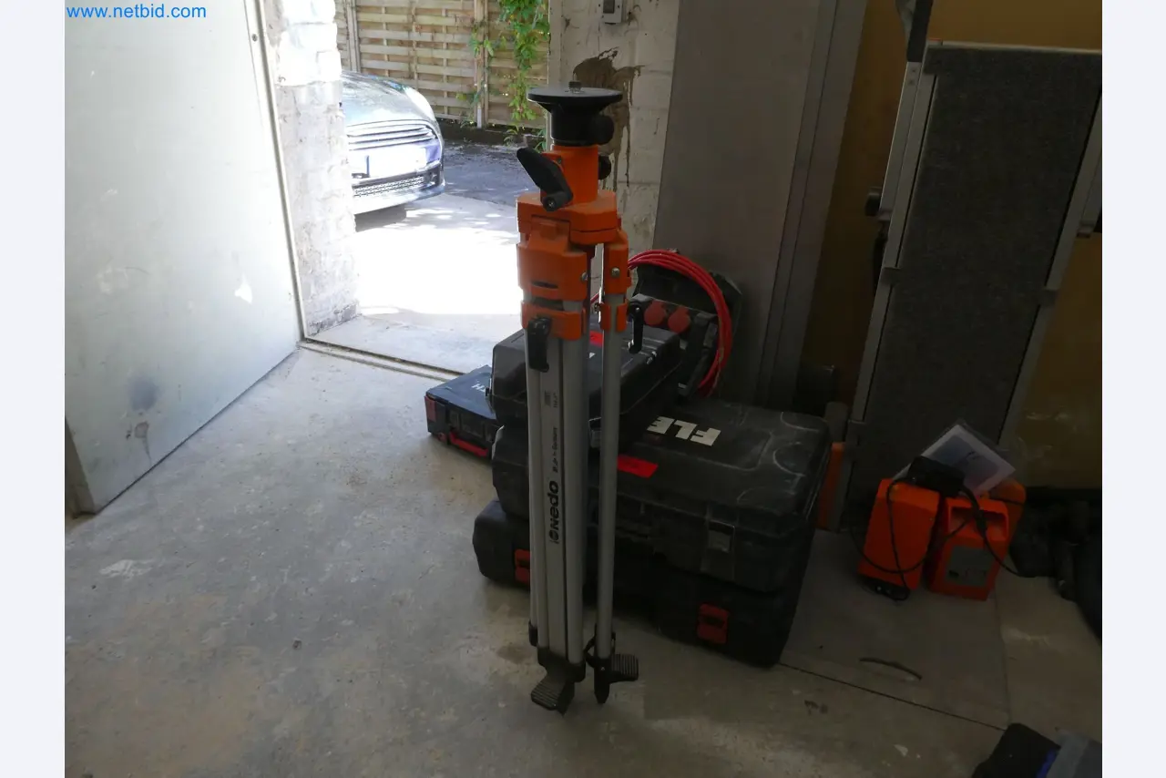 Fahrzeuge, Anhänger und Hubwagen-4