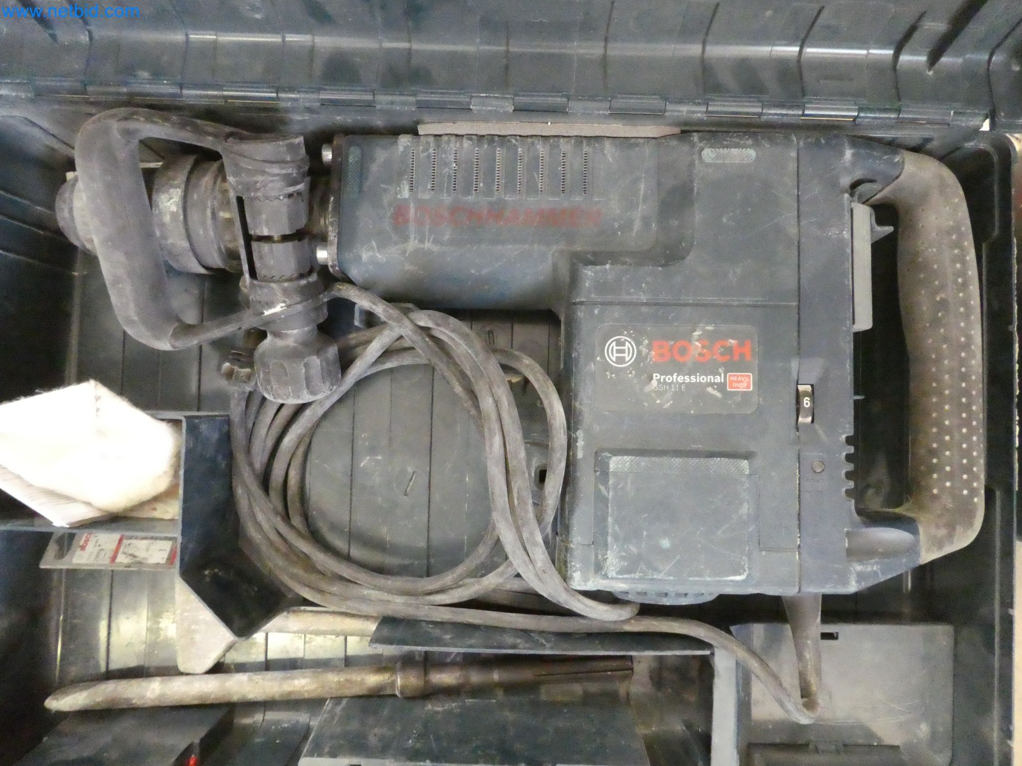 Fahrzeuge, Anhänger und Hubwagen-12