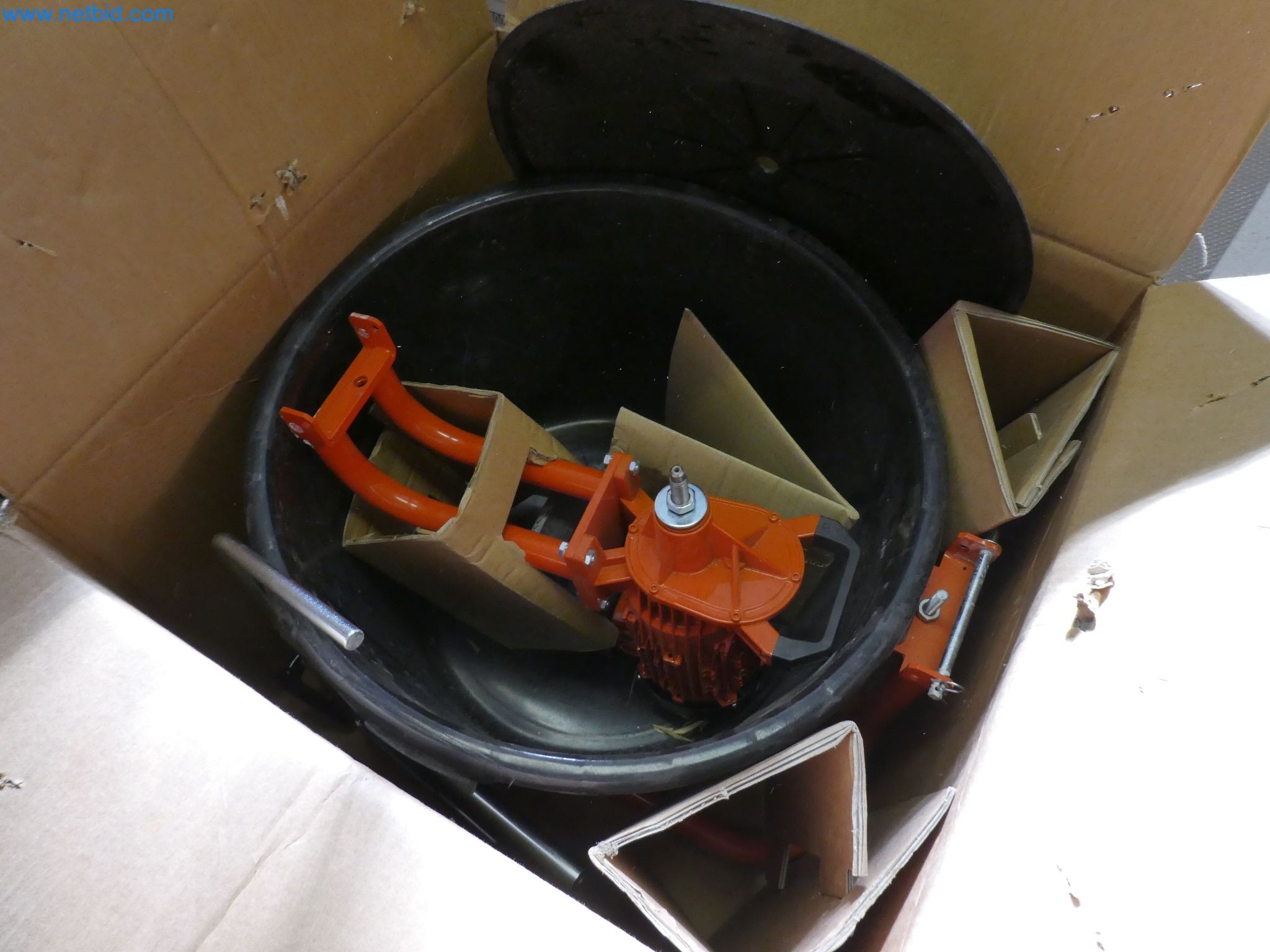 Fahrzeuge, Anhänger und Hubwagen-2