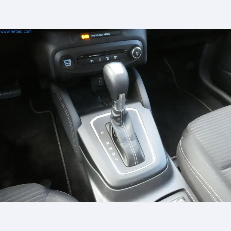 Fahrzeuge, Anhänger und Hubwagen-10