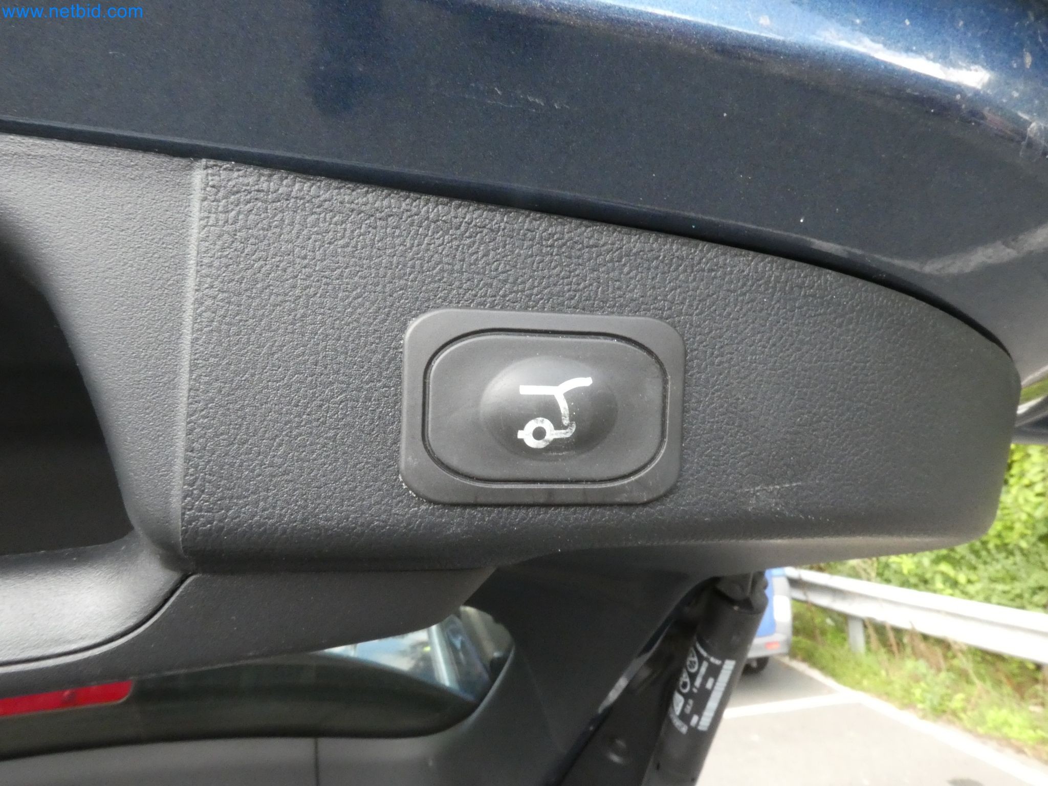 Fahrzeuge, Anhänger und Hubwagen-18