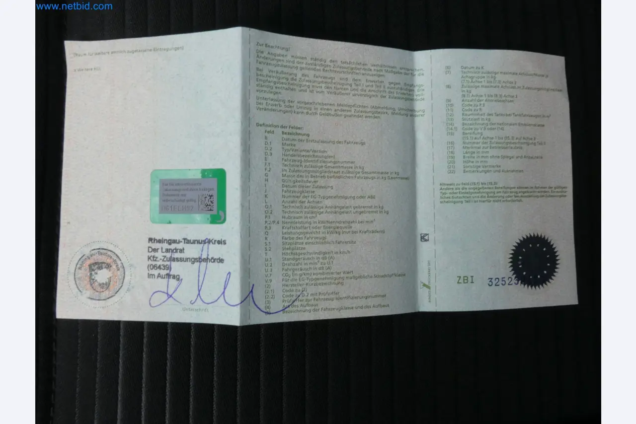 Fahrzeuge, Anhänger und Hubwagen-21