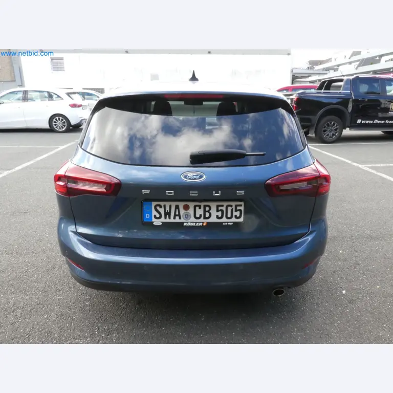 Fahrzeuge, Anhänger und Hubwagen-28