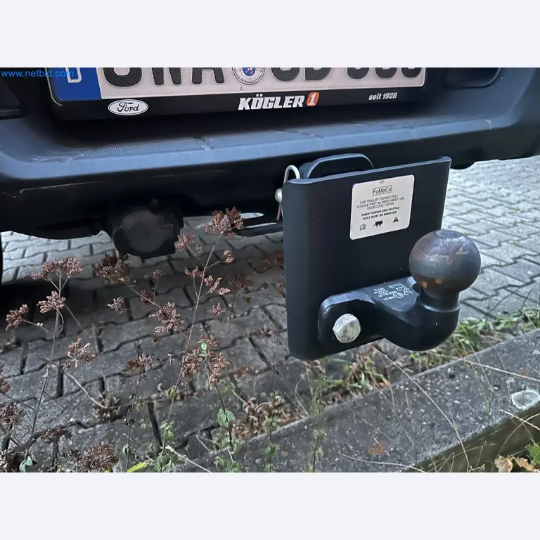 Vozidla, přívěsy a vysokozdvižné vozíky-11