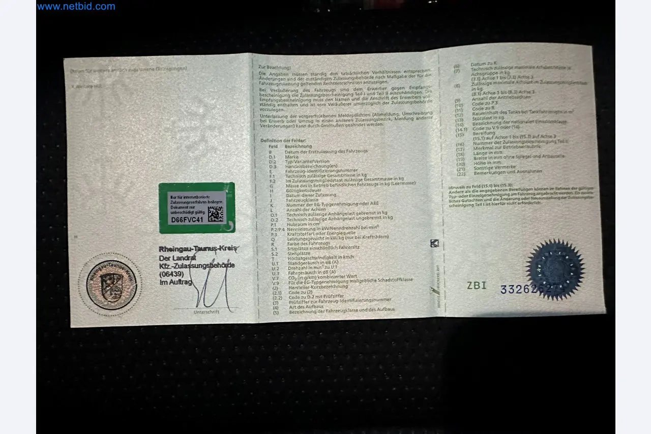 Vozidla, přívěsy a vysokozdvižné vozíky-29