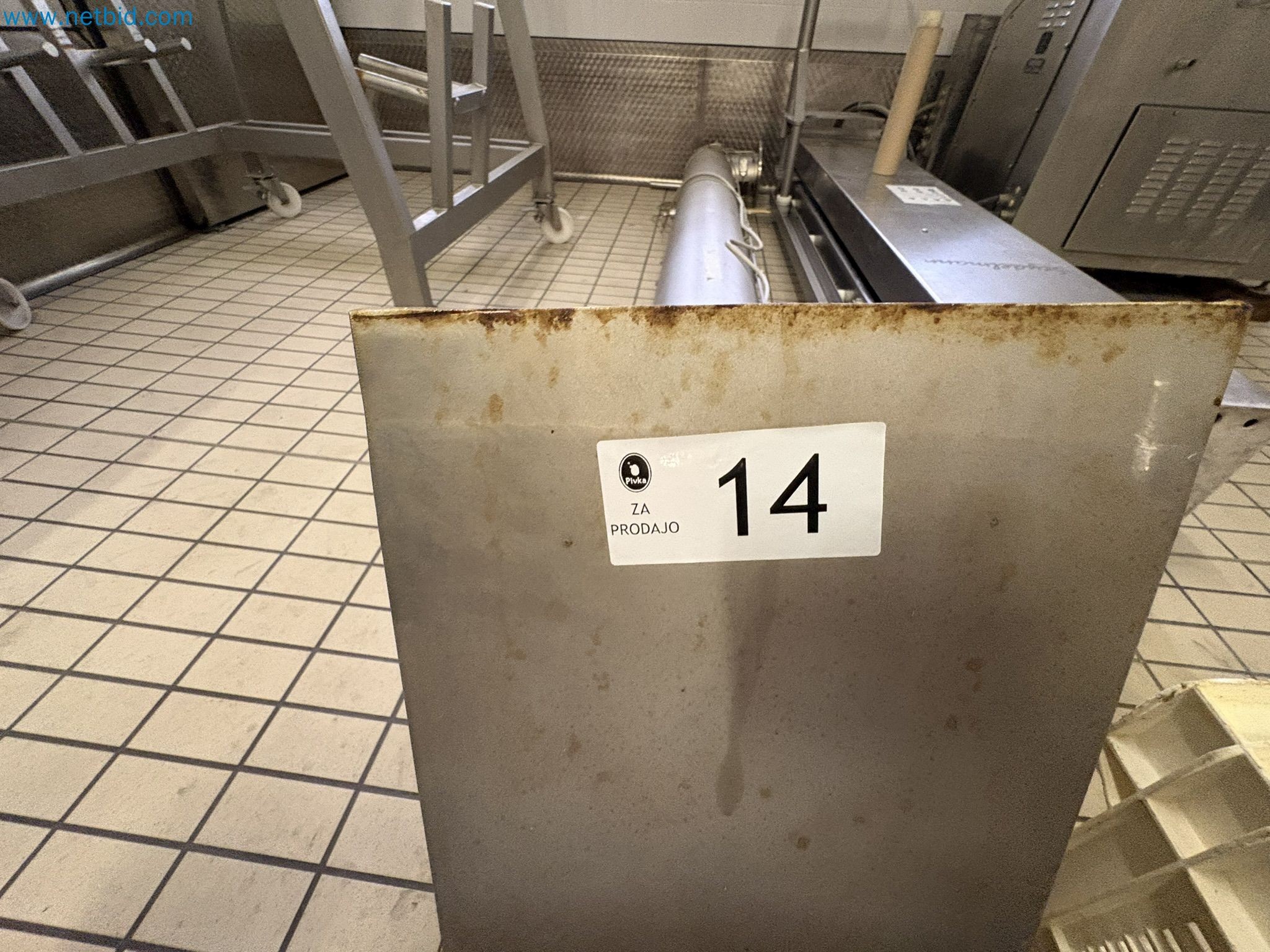 Meat and poultry processing machinery and equipment
-7