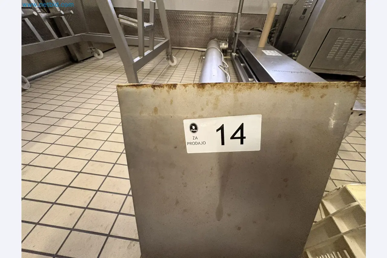 Meat and poultry processing machinery and equipment
-7