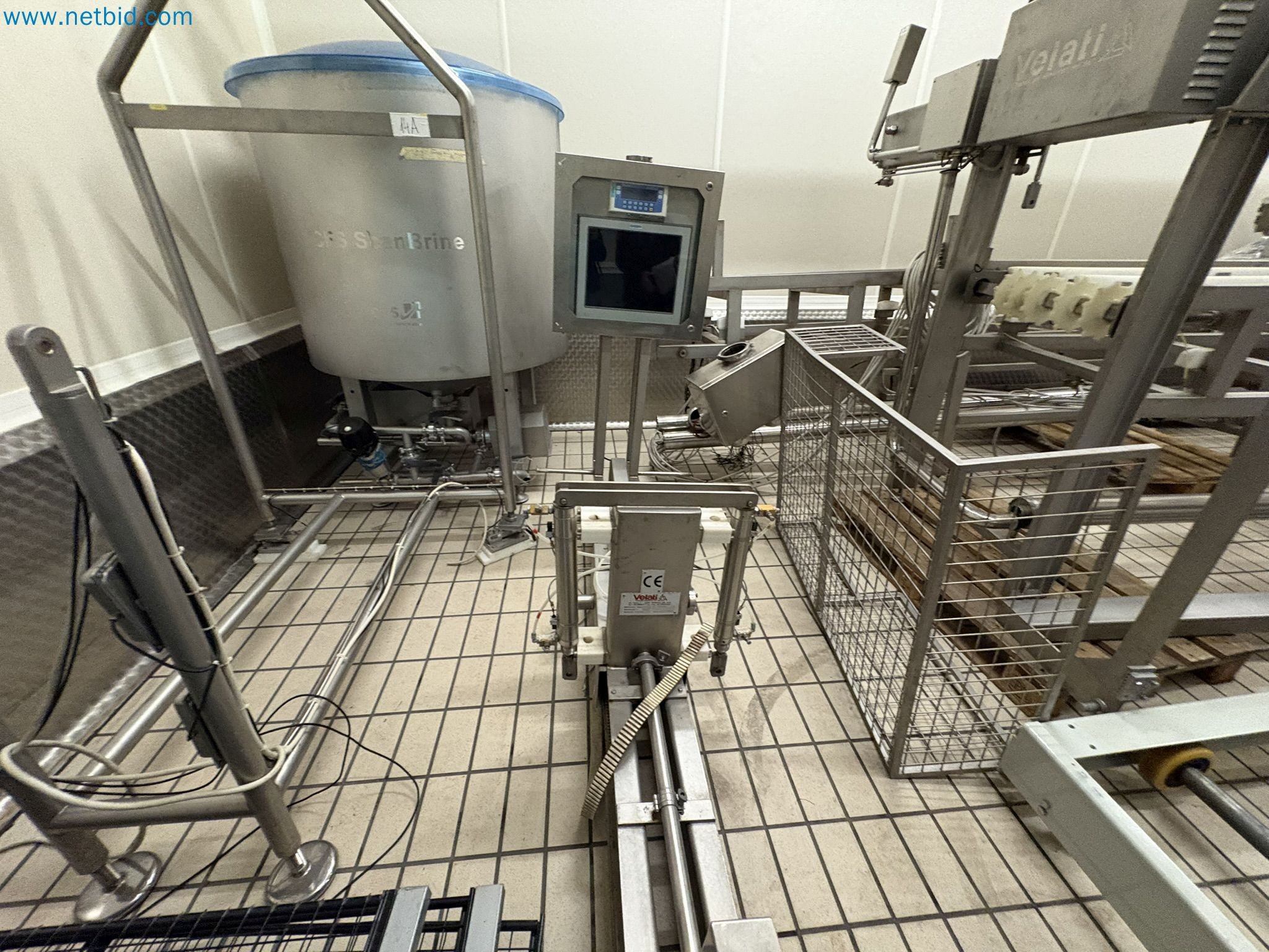 Meat and poultry processing machinery and equipment
-3