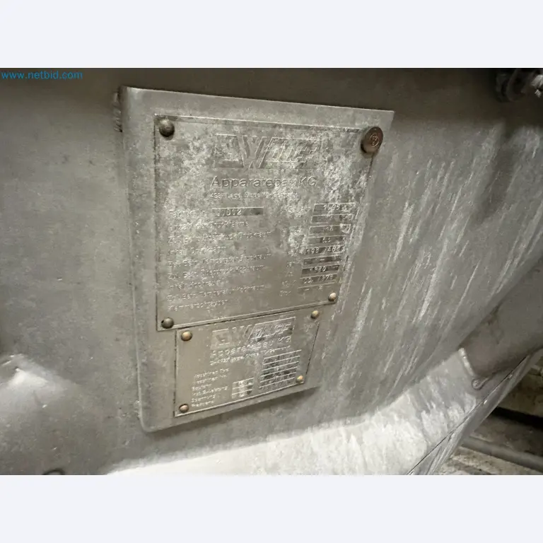 Meat and poultry processing machinery and equipment
-6