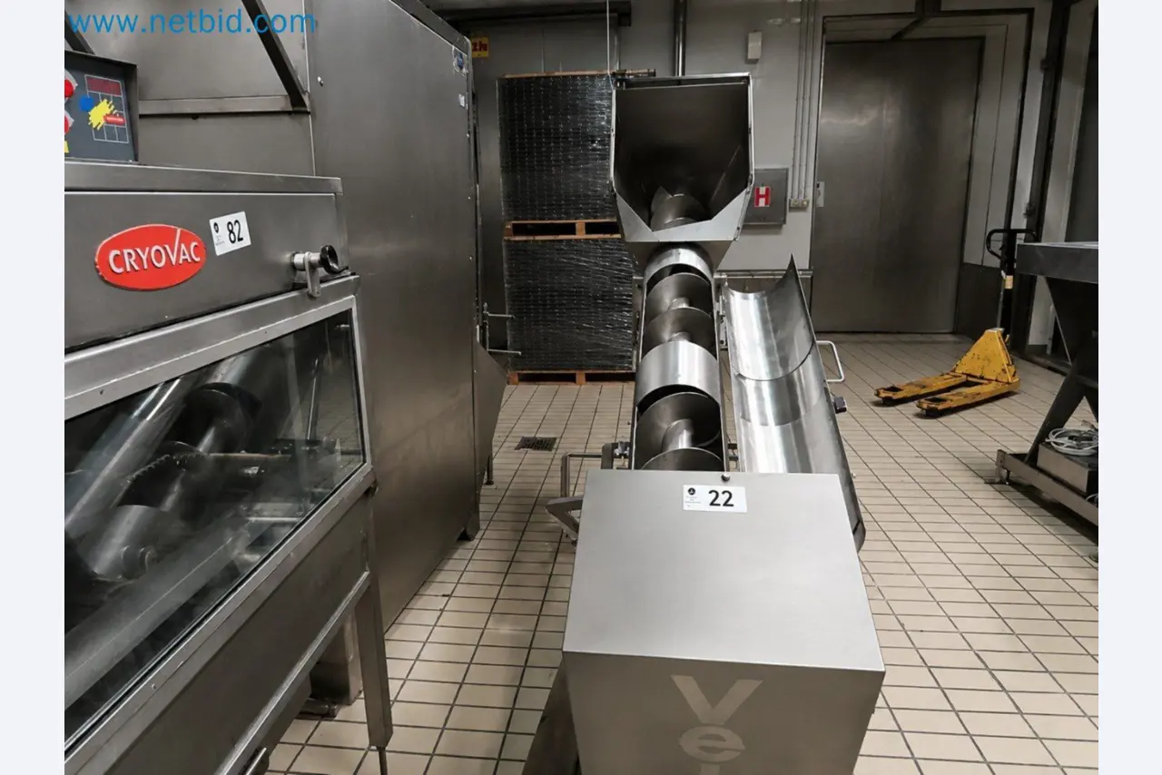 Meat and poultry processing machinery and equipment
-1