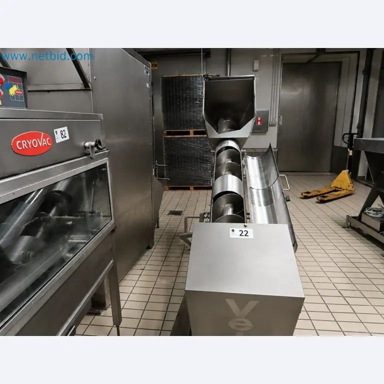 Meat and poultry processing machinery and equipment
-1
