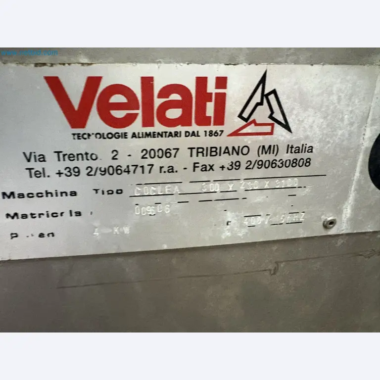 Meat and poultry processing machinery and equipment
-4