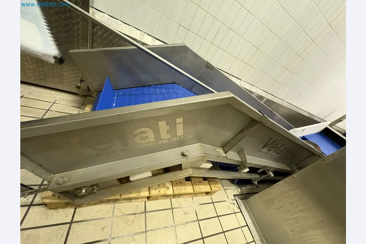 Meat and poultry processing machinery and equipment
-1