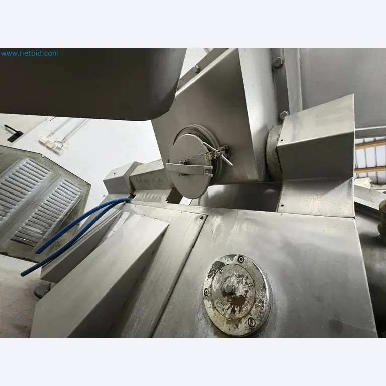 Meat and poultry processing machinery and equipment
-2