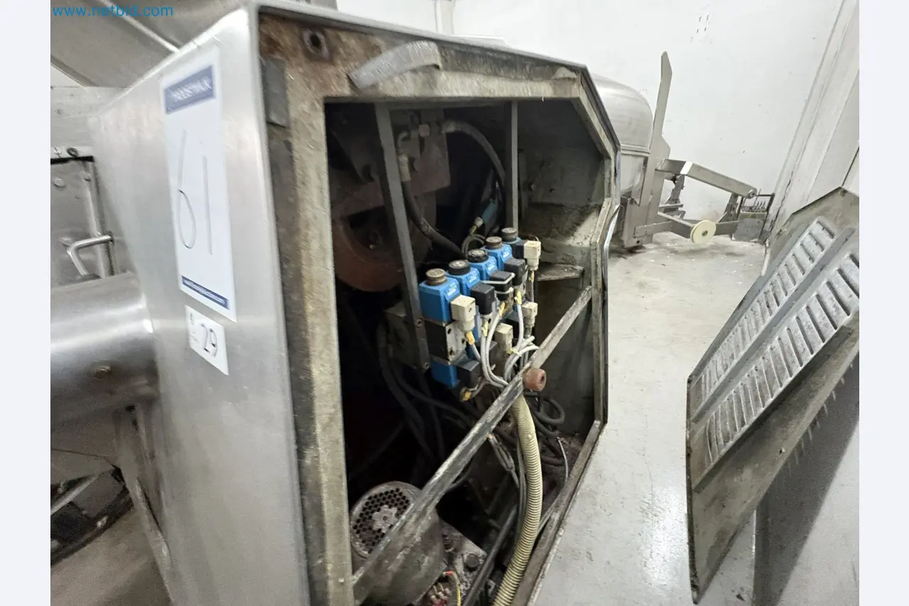 Meat and poultry processing machinery and equipment
-3