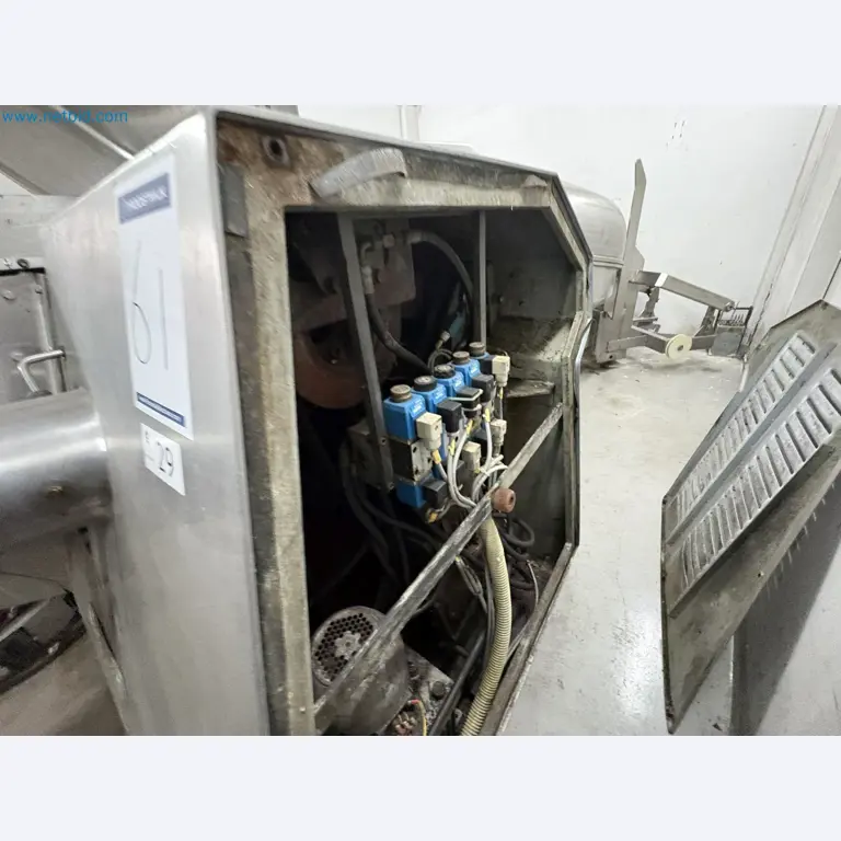 Meat and poultry processing machinery and equipment
-3