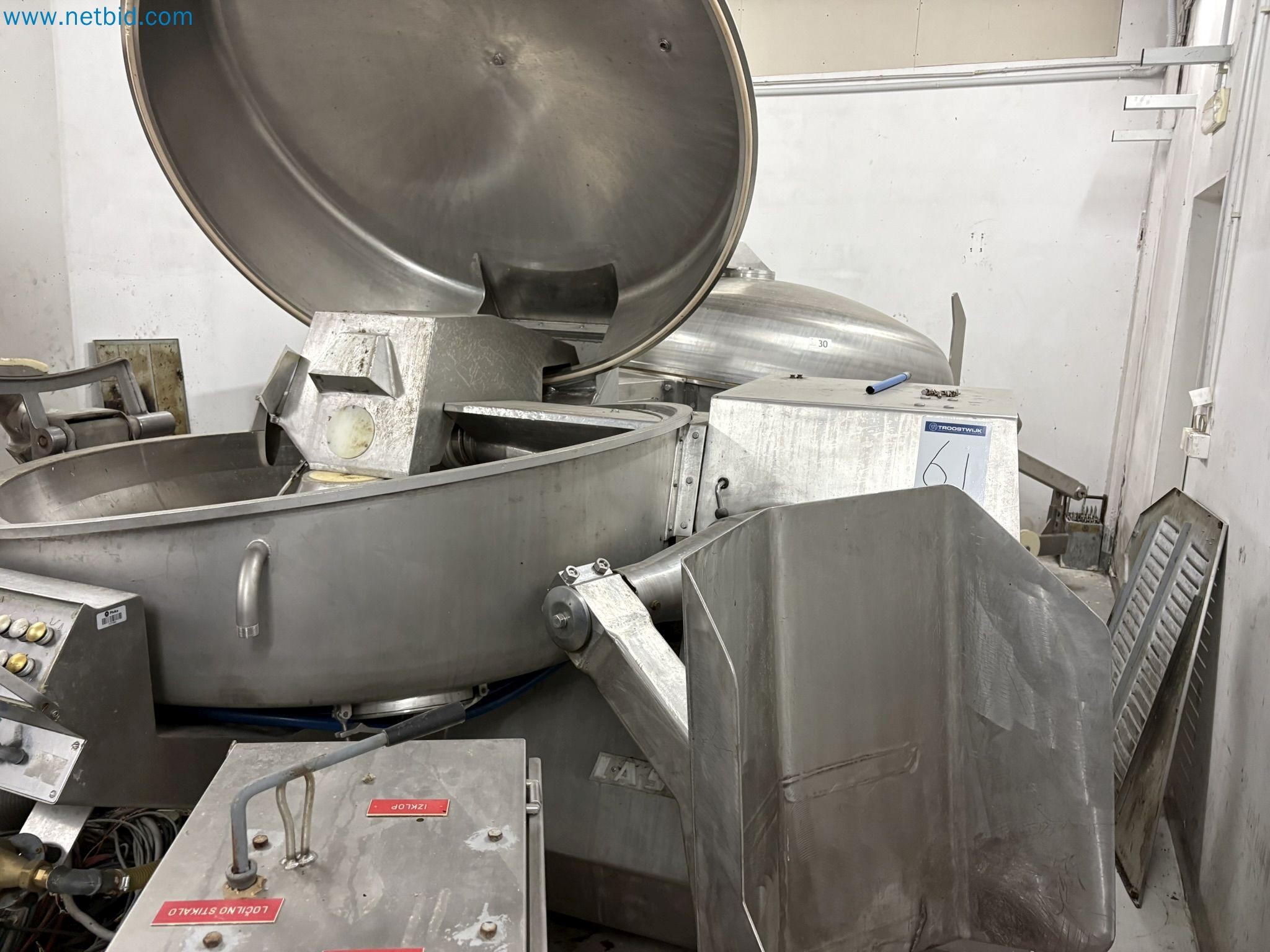 Meat and poultry processing machinery and equipment
-6