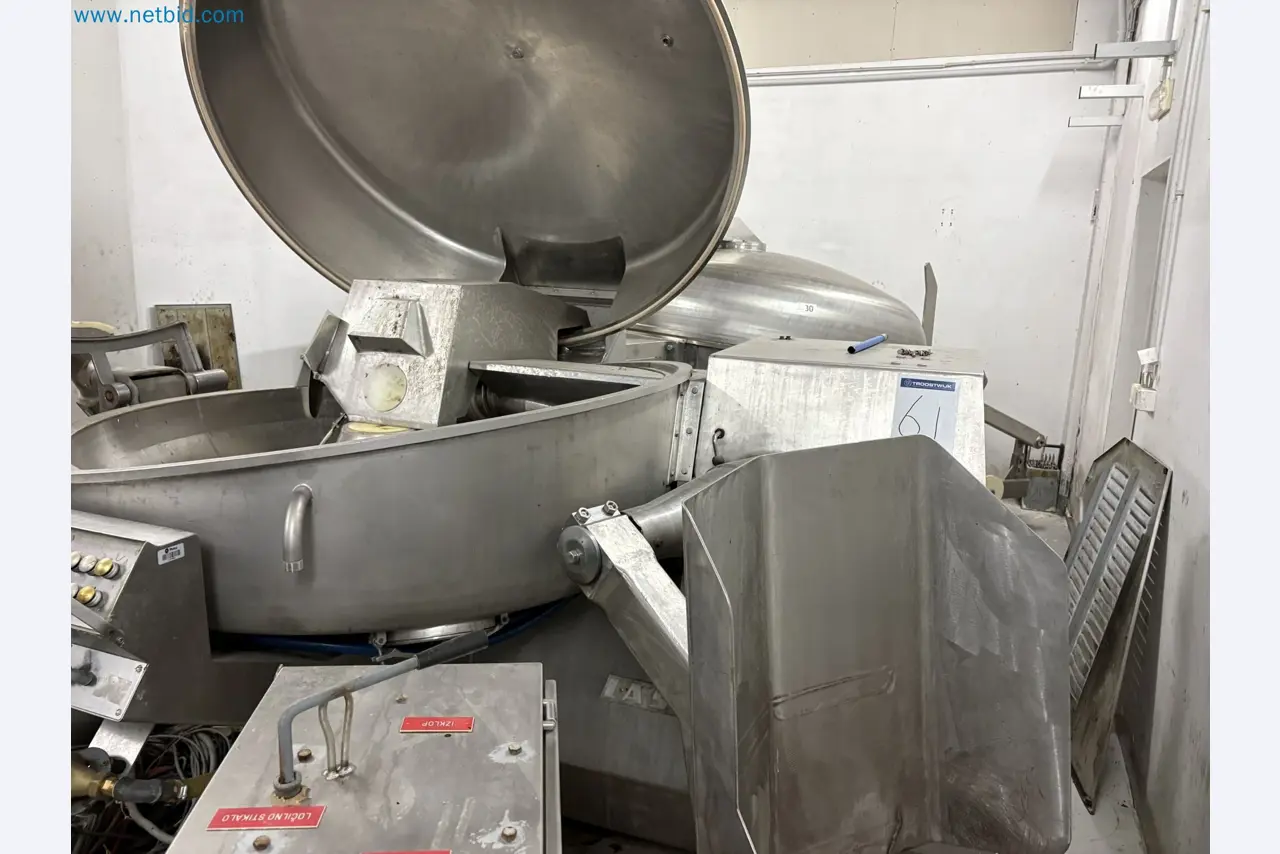 Meat and poultry processing machinery and equipment
-6