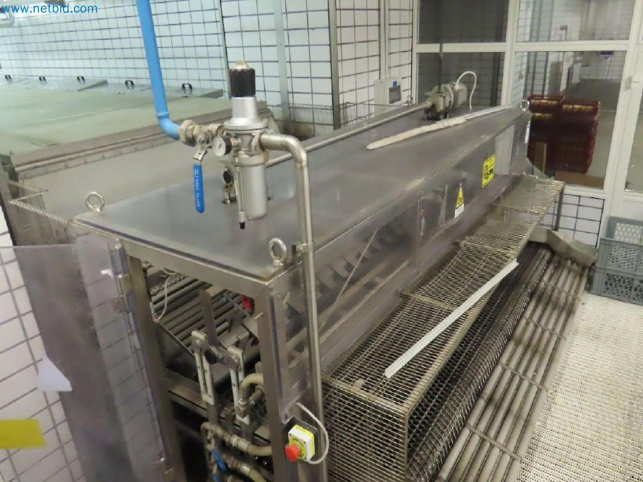Meat and poultry processing machinery and equipment
-14