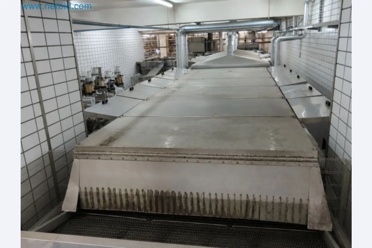 Meat and poultry processing machinery and equipment
-1