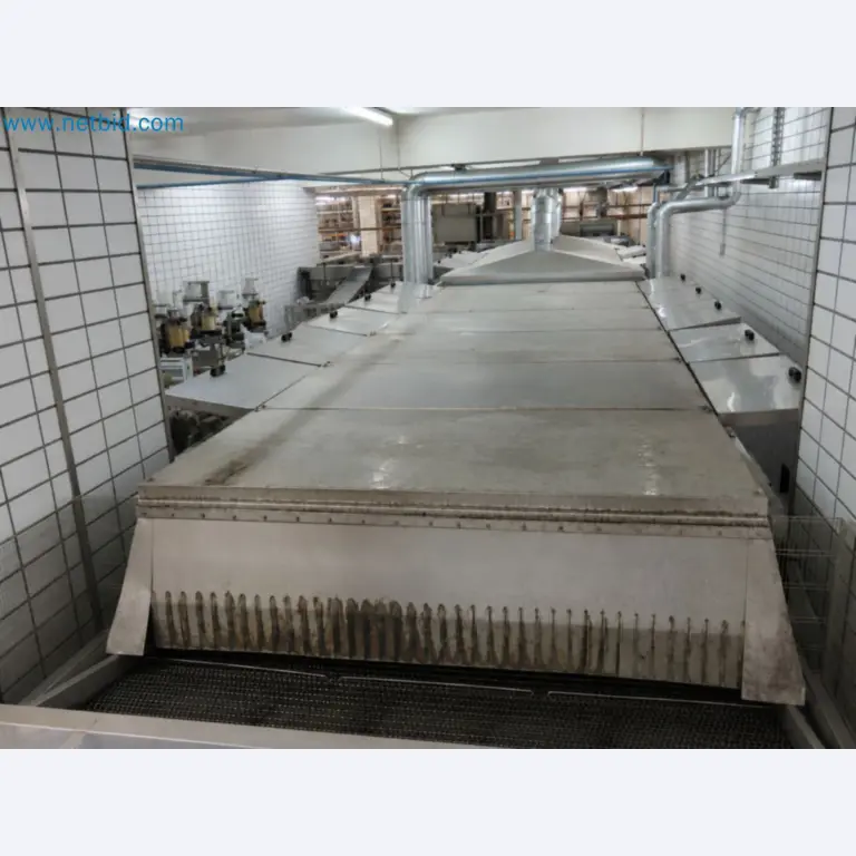 Meat and poultry processing machinery and equipment
-1