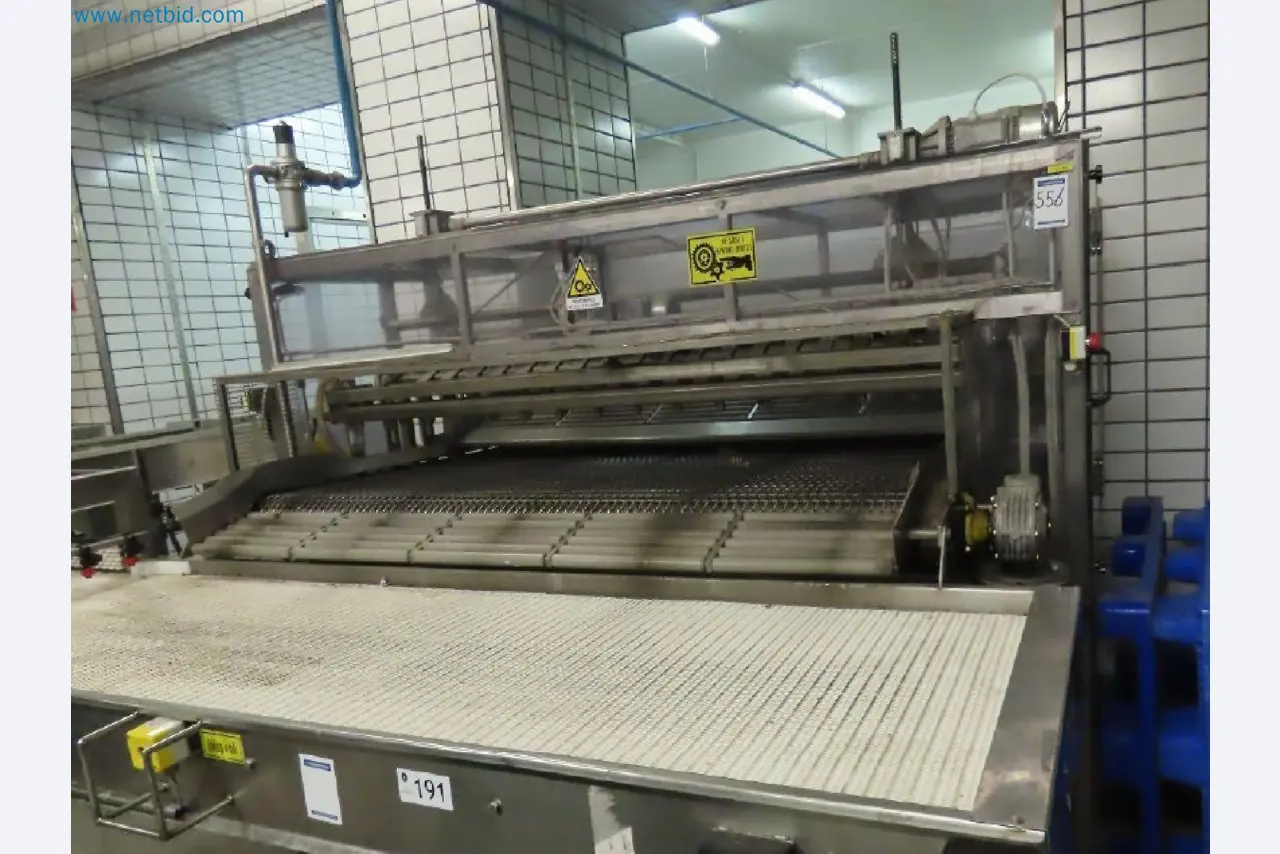 Meat and poultry processing machinery and equipment
-15
