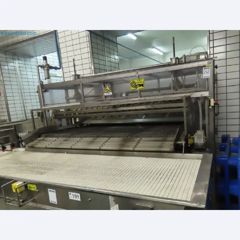 Meat and poultry processing machinery and equipment
-15
