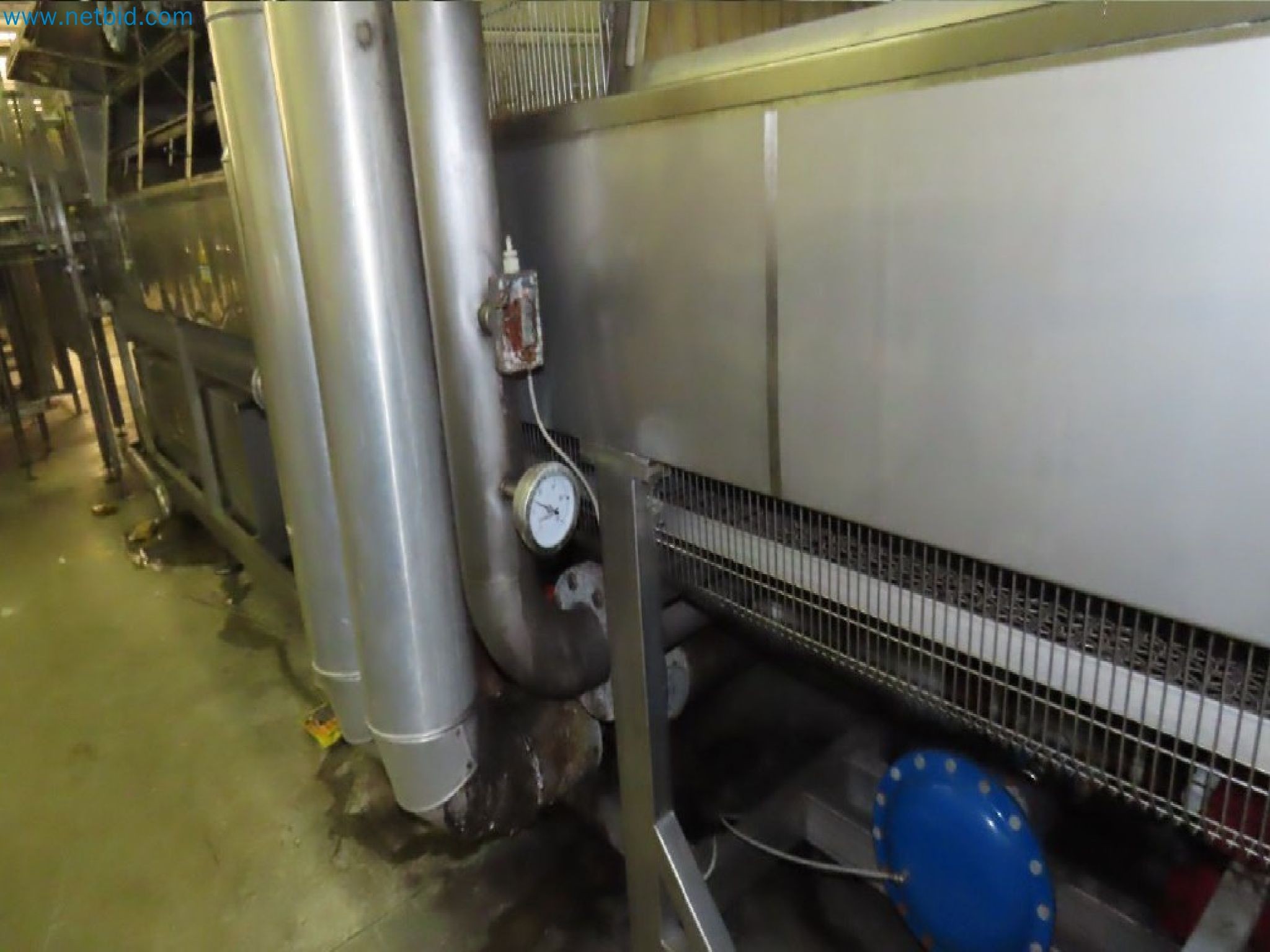 Meat and poultry processing machinery and equipment
-4