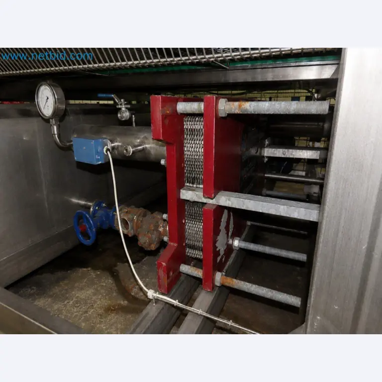 Meat and poultry processing machinery and equipment
-9