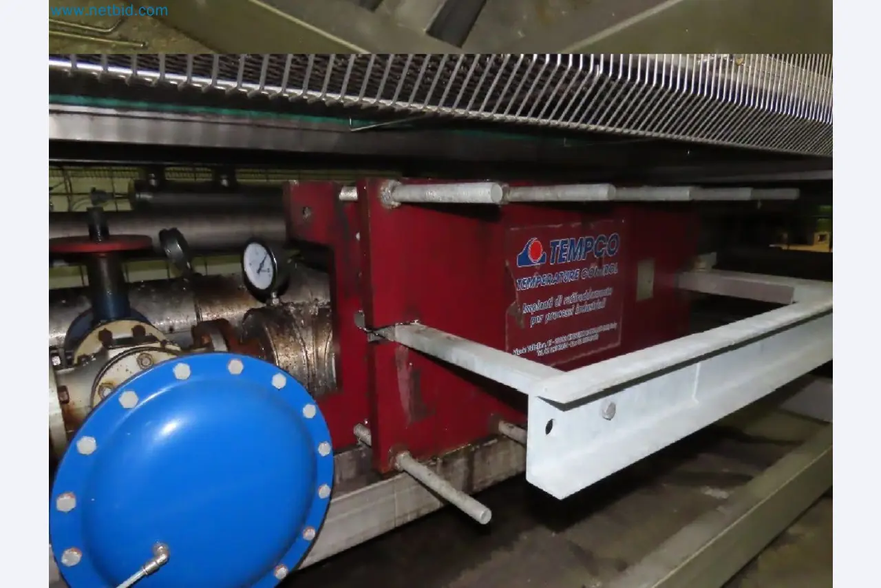 Meat and poultry processing machinery and equipment
-10