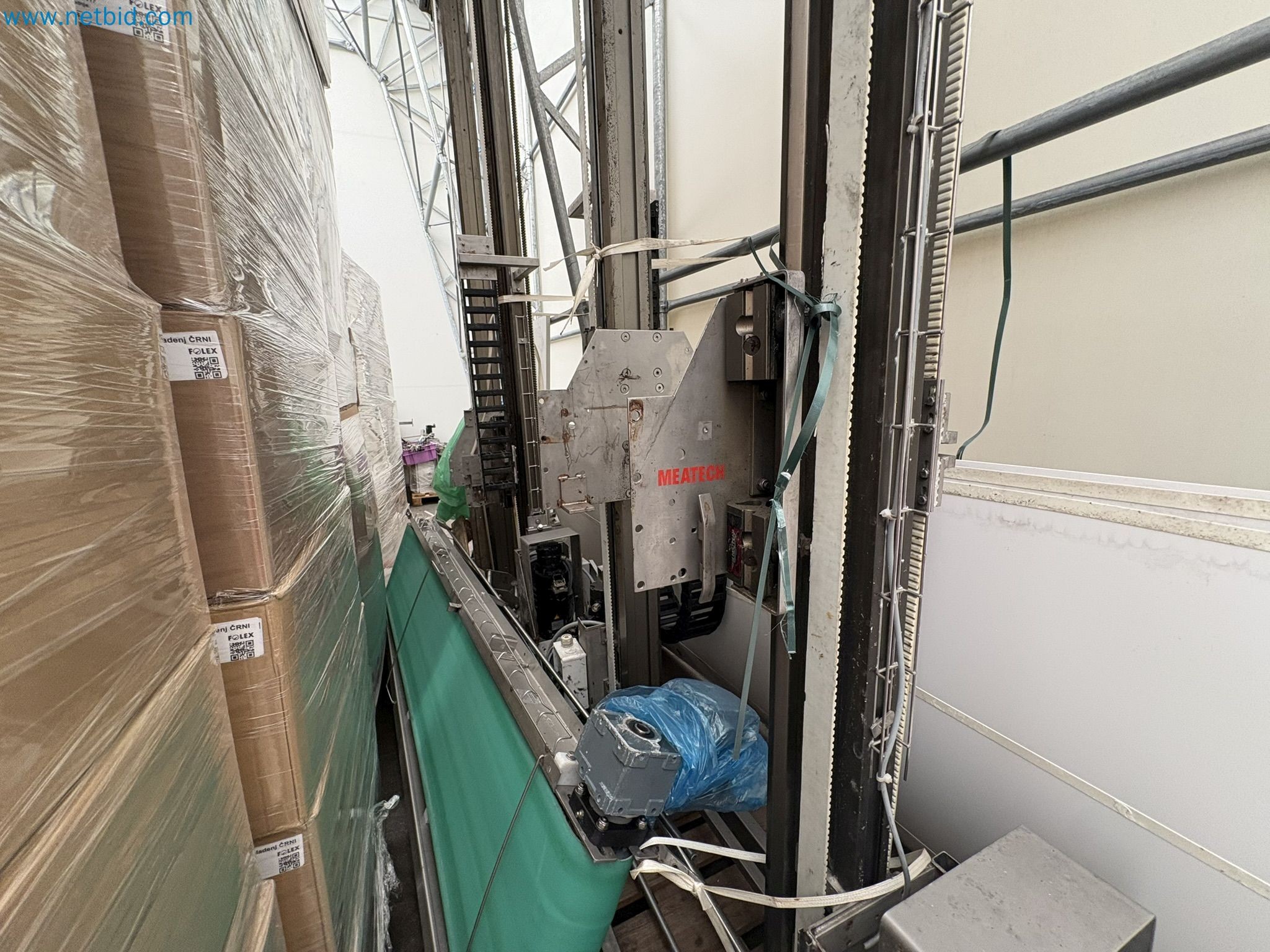 Meat and poultry processing machinery and equipment
-2