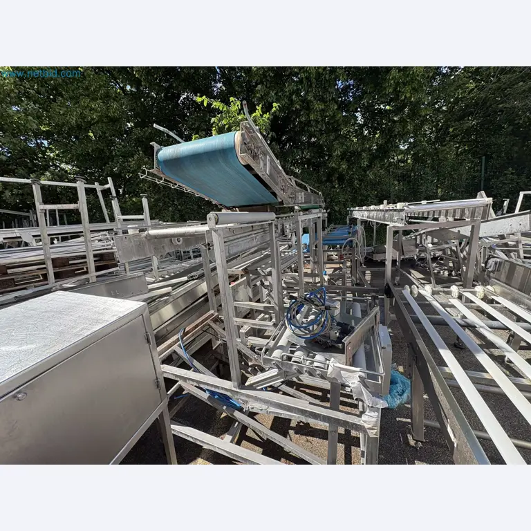 Meat and poultry processing machinery and equipment
-1