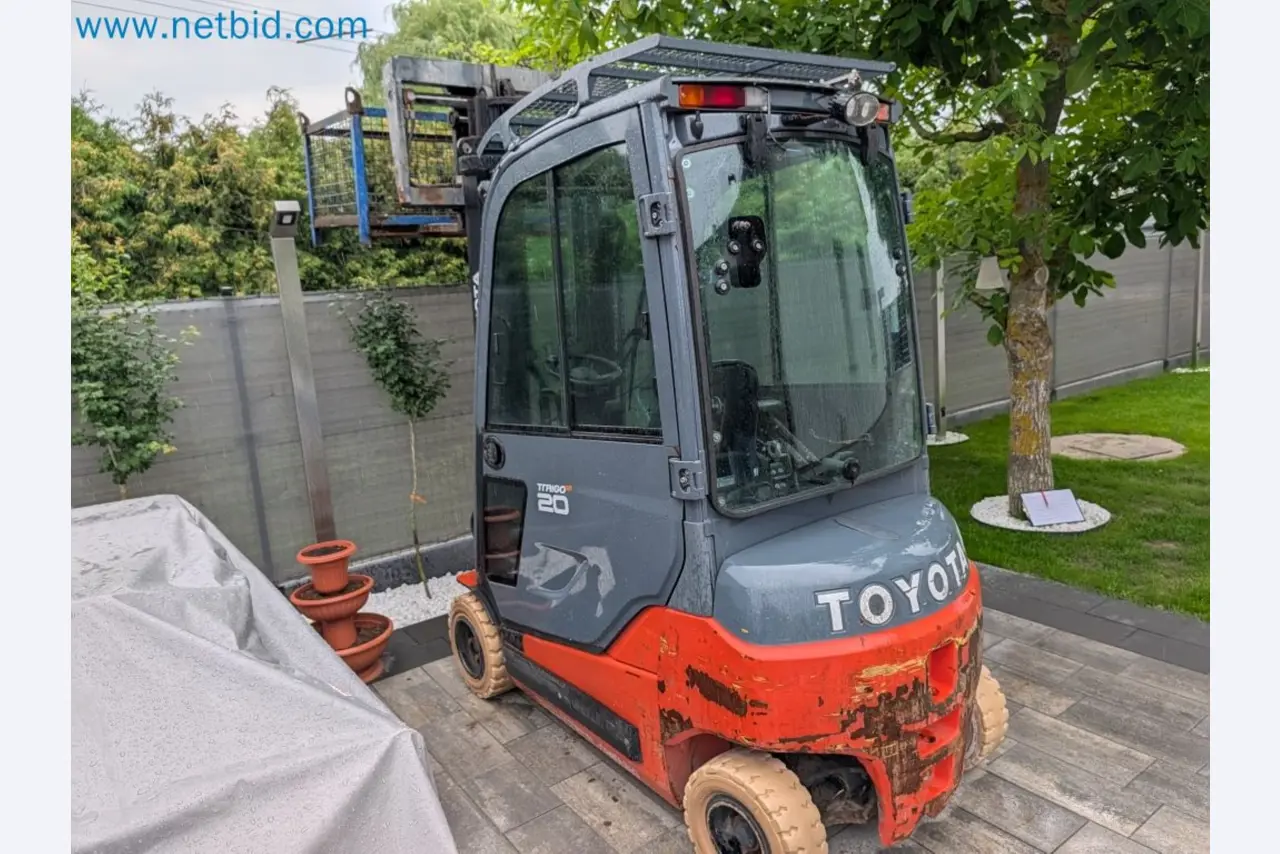 Metalworking machinery and material handling equipment from private insolvency-3