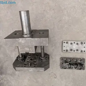Special tool for producing safety devices